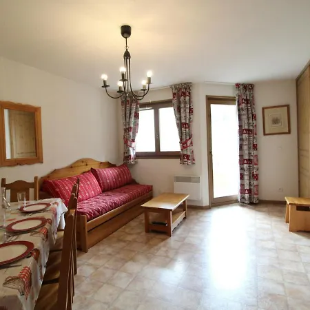 Spacieux Pour 6 A Lanslevillard, Au Pied Des Pistes Avec Balcon Et Parking - Fr-1-508-46 * Lanslevillard